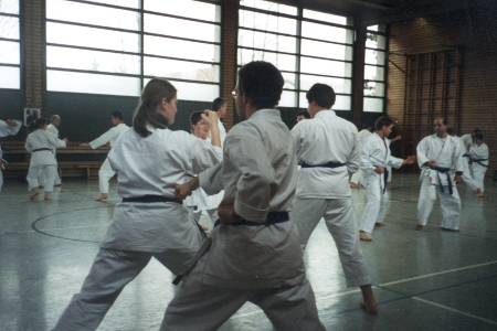Training beim Karatelehrgang