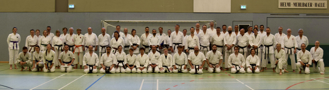 Gruppenfoto mit Iain und den Teilnehmern